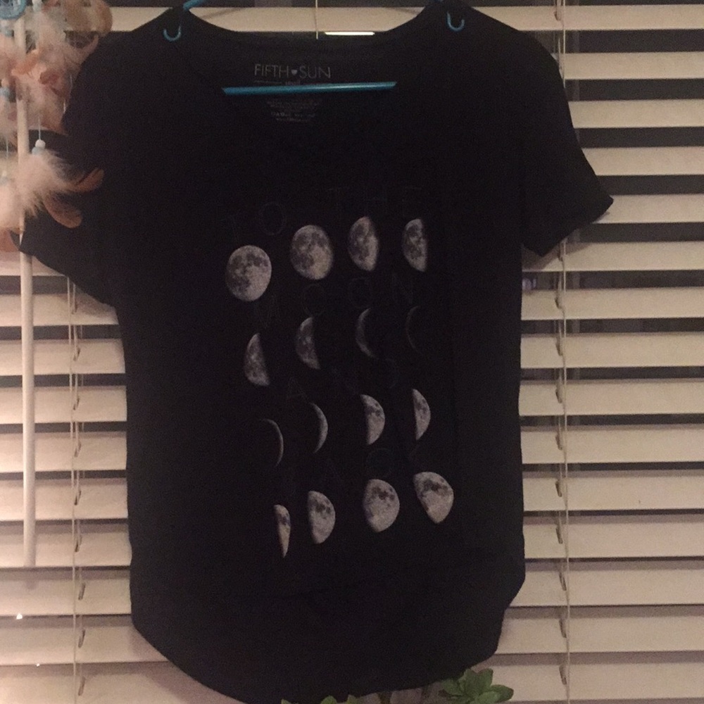 “To the moon and back” V neck T-shirt